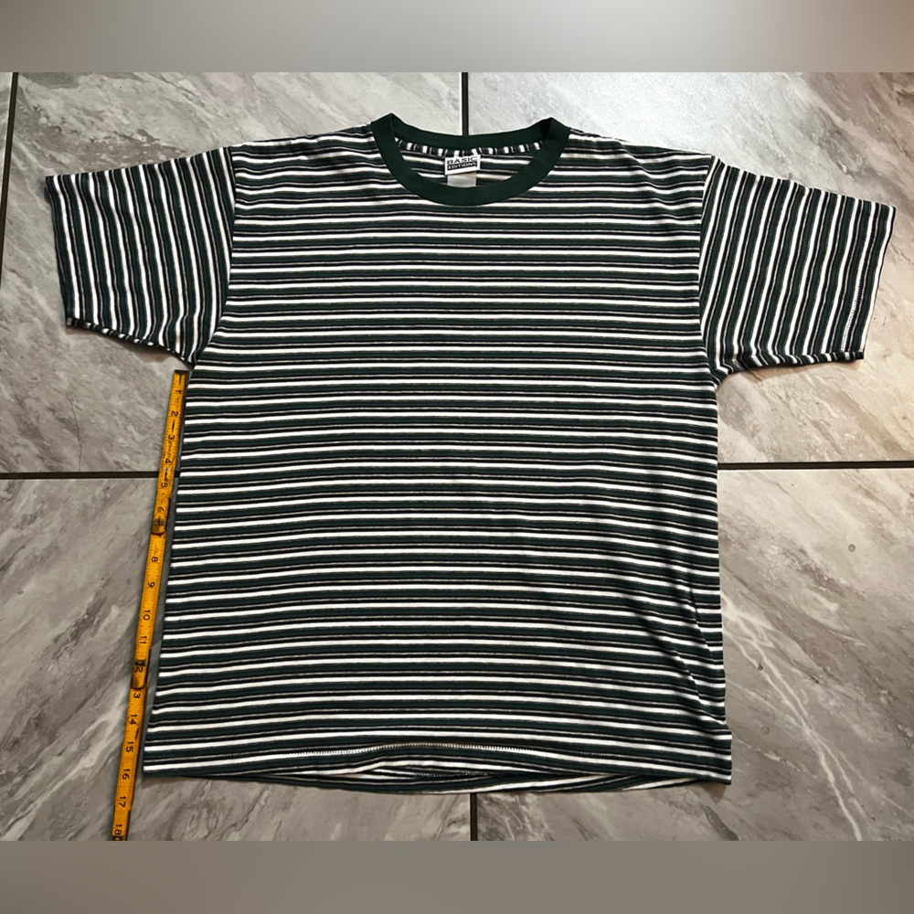 Striped Surf Skater 1990s T-Shirt Basic Editions Grunge Large 90s Streetwear L